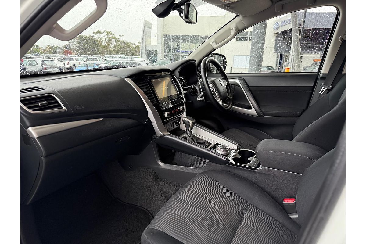 2022 Mitsubishi Pajero Sport GLS QF