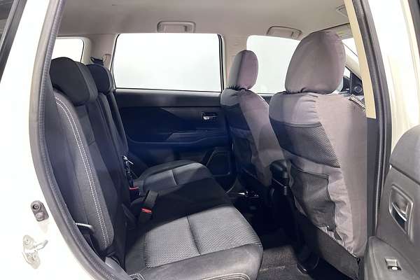 2017 Mitsubishi Outlander ES ZL