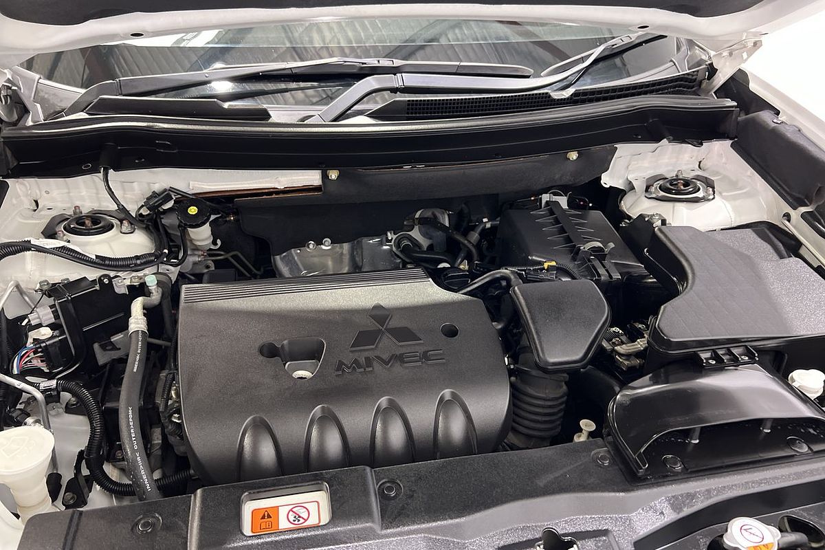2017 Mitsubishi Outlander ES ZL