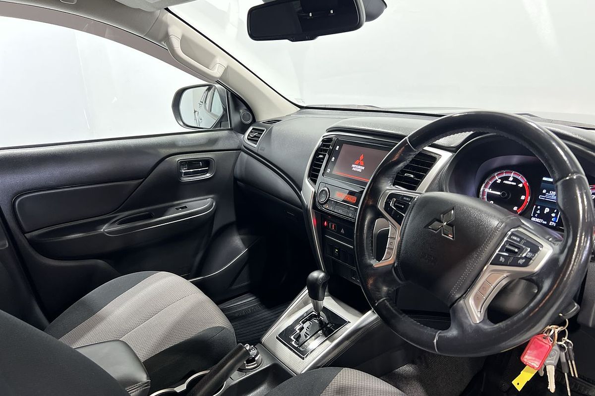 2020 Mitsubishi Triton GLX-R MR 4X4