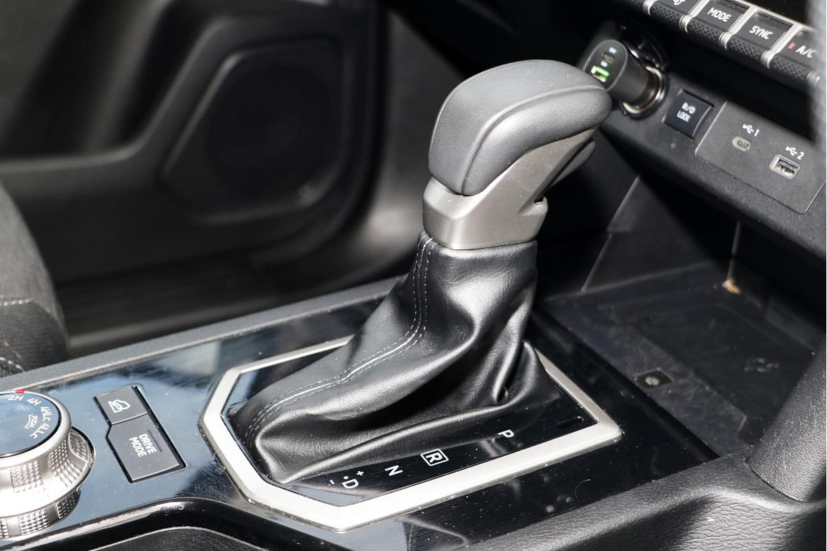 2024 Mitsubishi Triton GLS MV 4X4