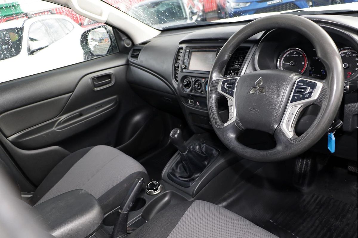 2019 Mitsubishi Triton GLX ADAS MR 4X4