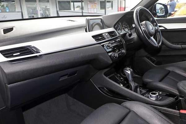 2016 BMW X1 sDrive18d F48
