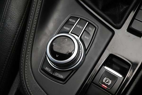 2016 BMW X1 sDrive18d F48