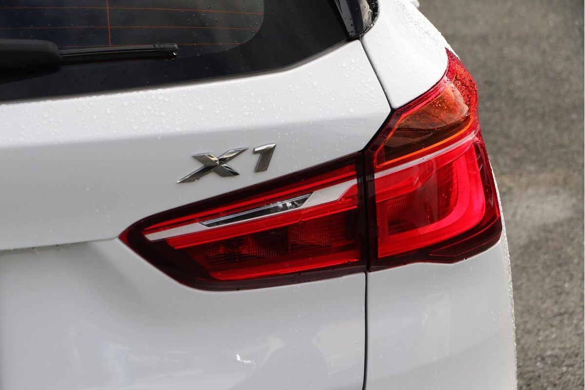 2016 BMW X1 sDrive18d F48