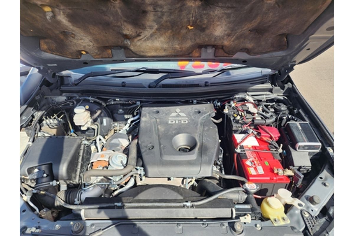 2016 Mitsubishi Pajero Sport GLS QE