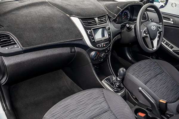 2017 Hyundai Accent Active RB4