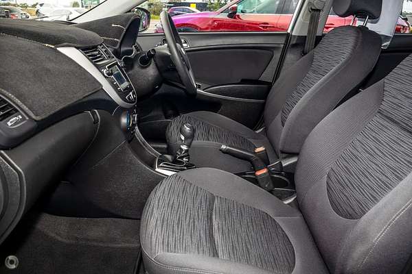2017 Hyundai Accent Active RB4