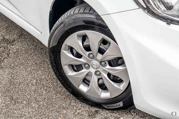 2017 Hyundai Accent Active RB4