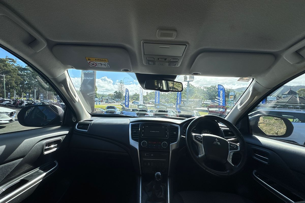 2019 Mitsubishi Triton GLS MR 4X4