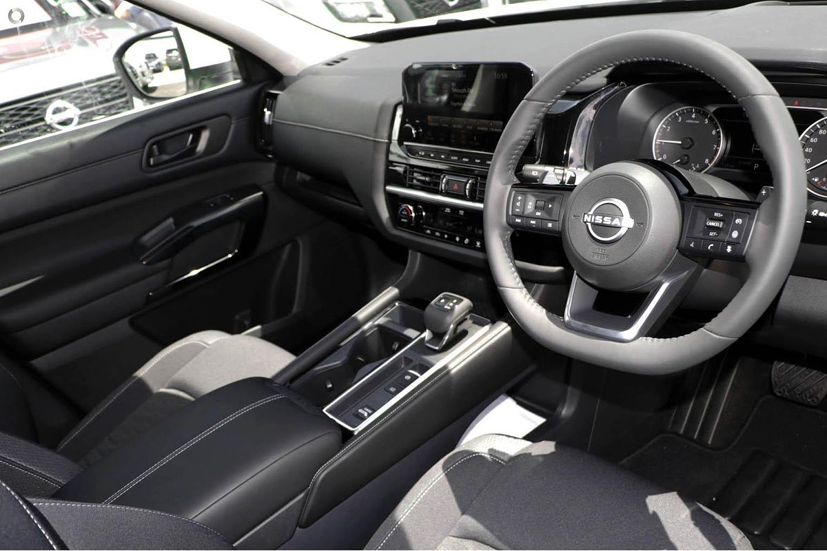 2025 Nissan Pathfinder ST-L R53