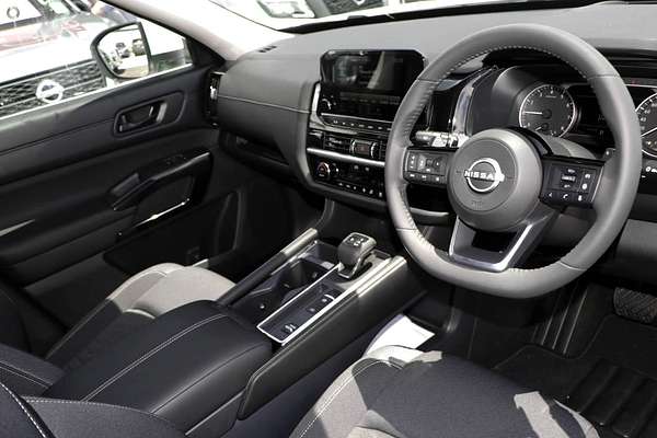 2025 Nissan Pathfinder ST-L R53