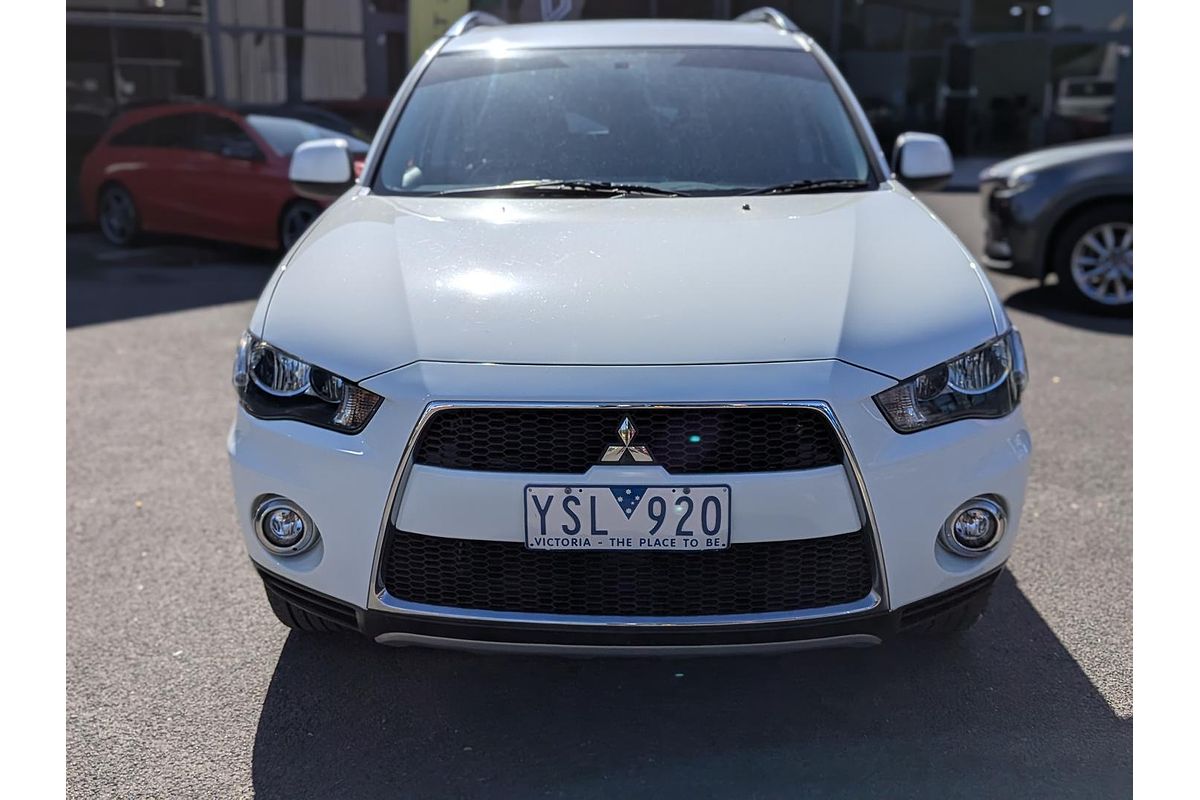 2011 Mitsubishi Outlander LS ZH