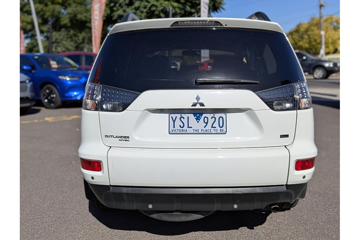 2011 Mitsubishi Outlander LS ZH