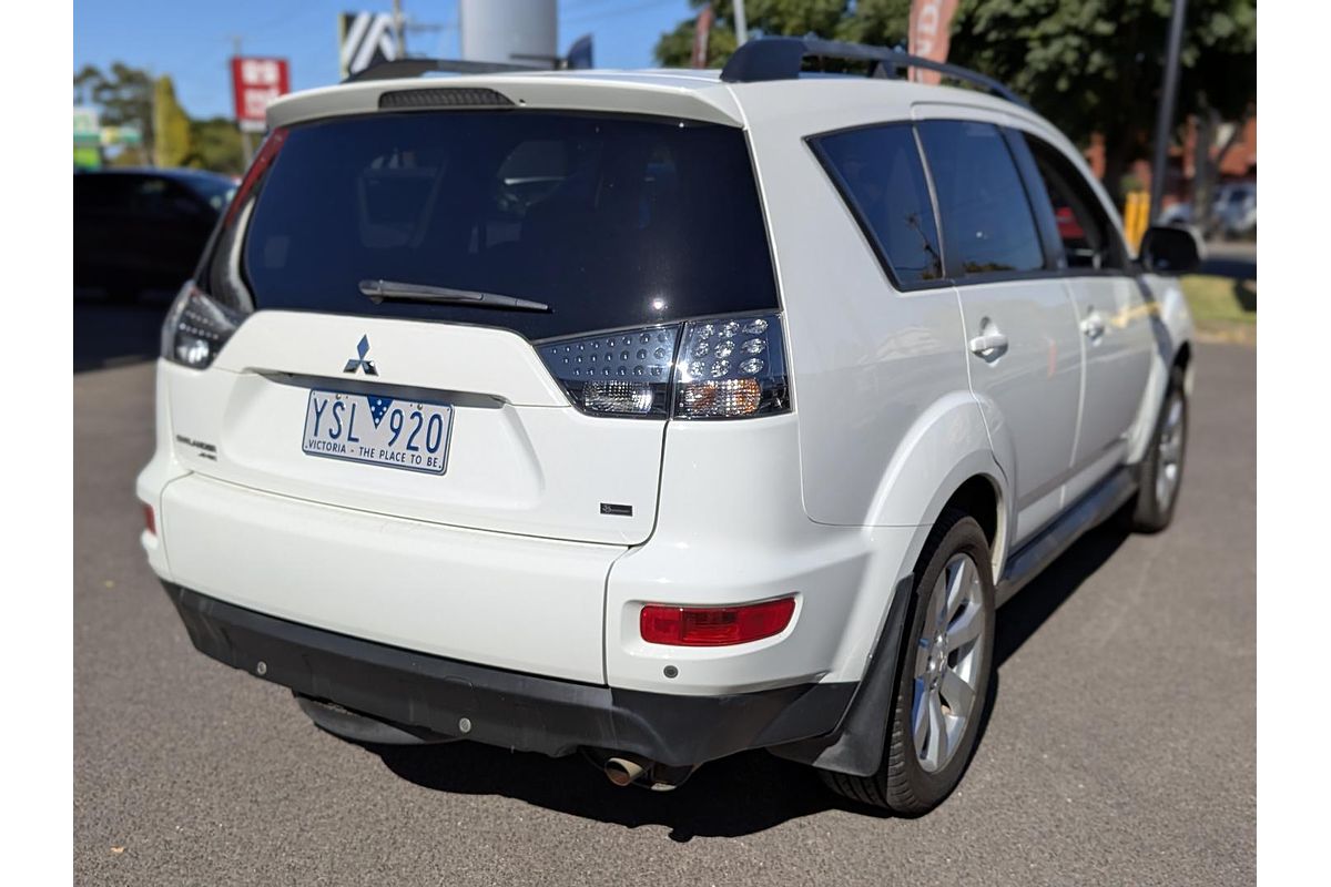 2011 Mitsubishi Outlander LS ZH