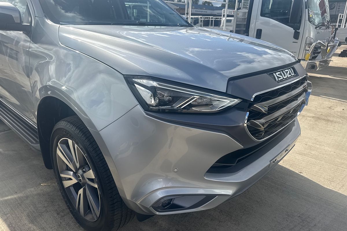 2024 Isuzu MU-X LS-T
