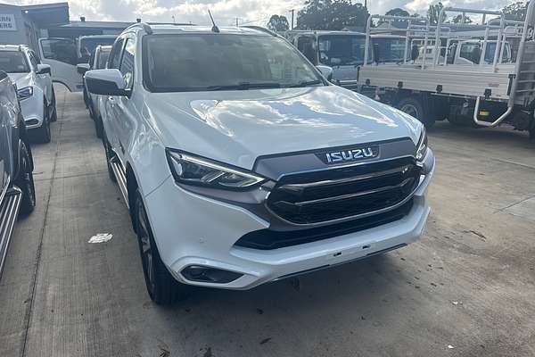 2024 Isuzu MU-X LS-T