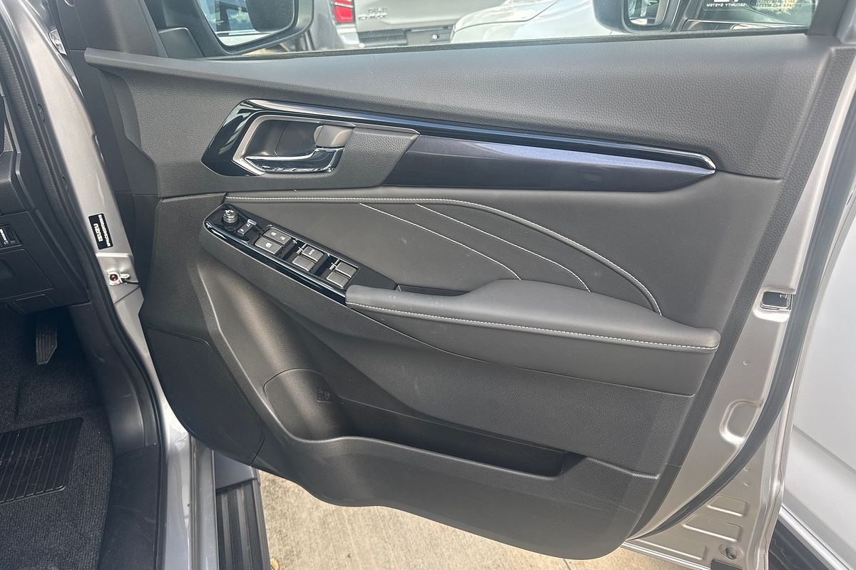 2024 Isuzu MU-X LS-T