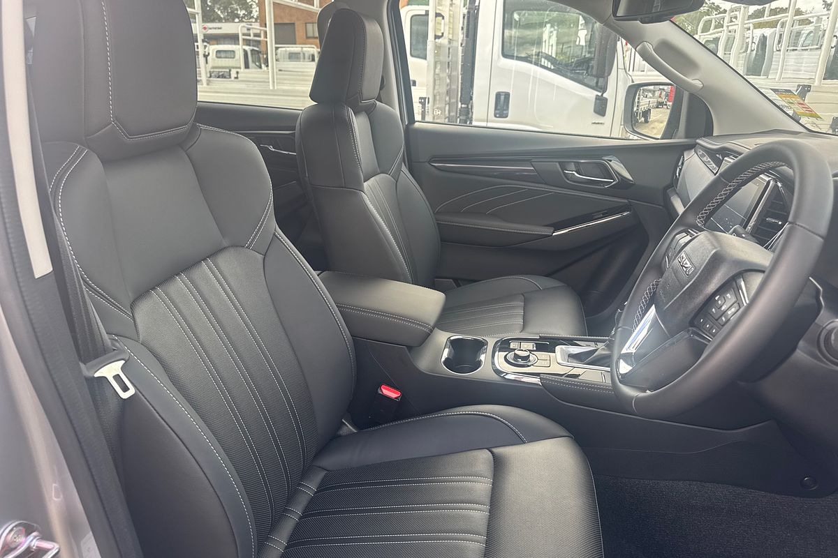2024 Isuzu MU-X LS-T