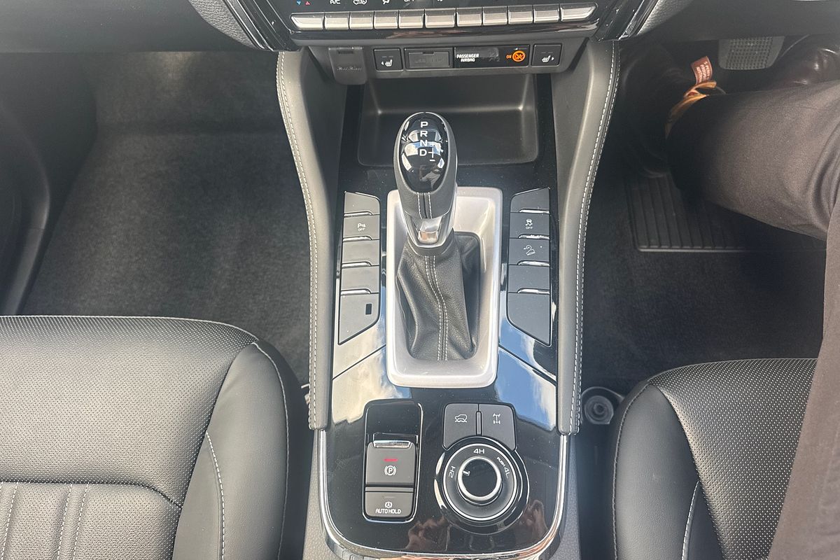 2024 Isuzu MU-X LS-T