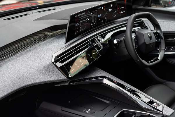 2024 Peugeot 3008 GT Premium Hybrid P64