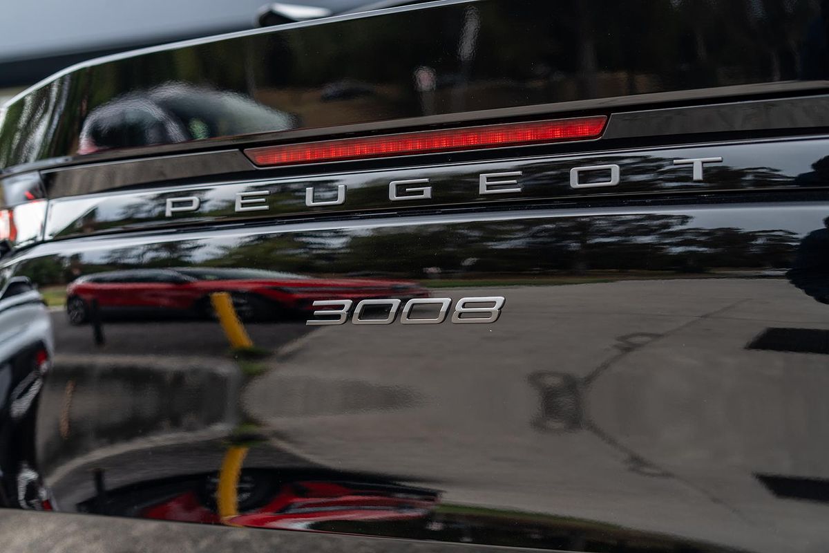 2024 Peugeot 3008 GT Premium Hybrid P64