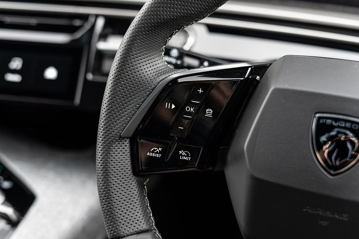 2024 Peugeot 3008 GT Premium Hybrid P64