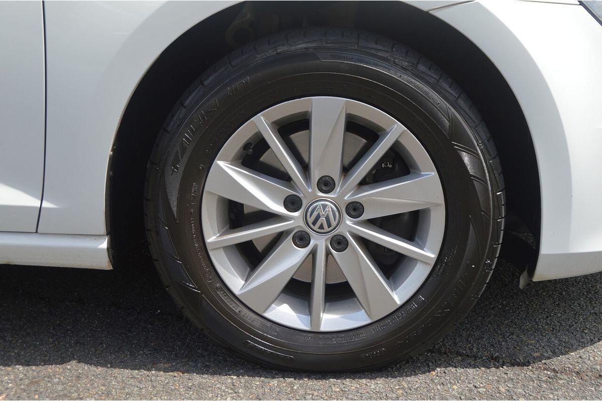 2016 Volkswagen Golf 92TSI Trendline 7