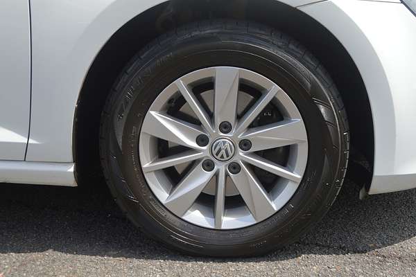 2016 Volkswagen Golf 92TSI Trendline 7