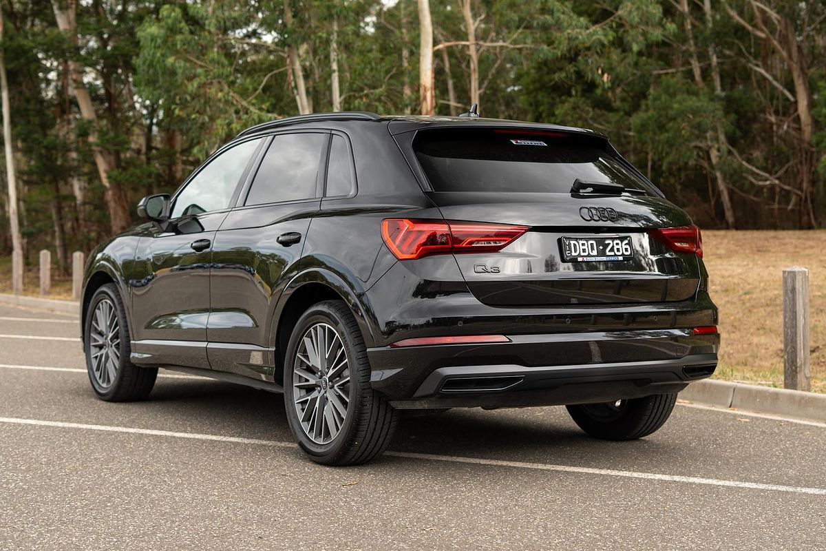 2024 Audi Q3 35 TFSI Dynamic Black F3