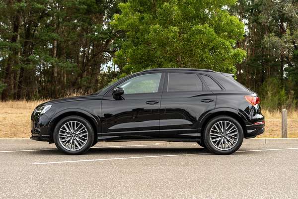 2024 Audi Q3 35 TFSI Dynamic Black F3