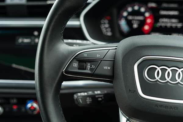 2024 Audi Q3 35 TFSI Dynamic Black F3