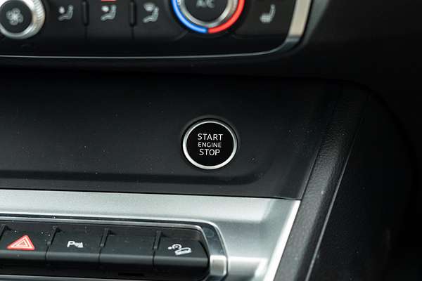 2024 Audi Q3 35 TFSI Dynamic Black F3