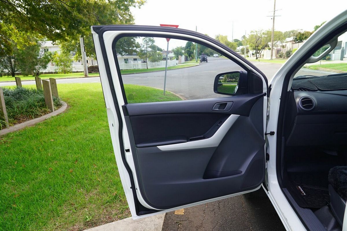 2014 Mazda BT-50 XT Hi-Rider (4x2) MY13 Rear Wheel Drive