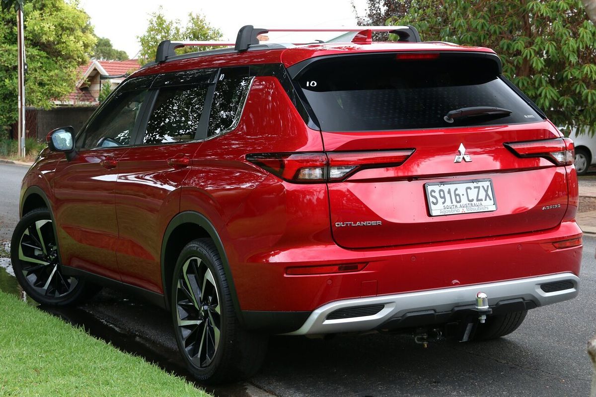 2023 Mitsubishi Outlander Aspire ZM