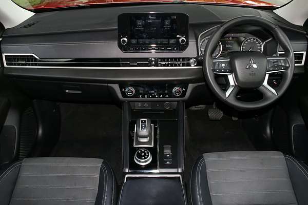 2023 Mitsubishi Outlander Aspire ZM