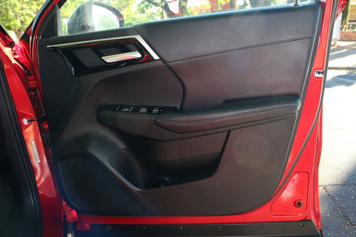2024 Mitsubishi Outlander Black Edition ZM