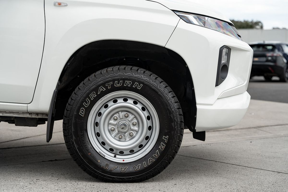 2021 Mitsubishi Triton GLX MR 4X4