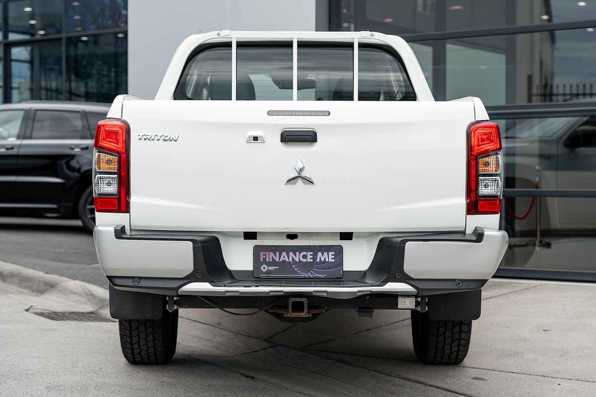 2021 Mitsubishi Triton GLX MR 4X4