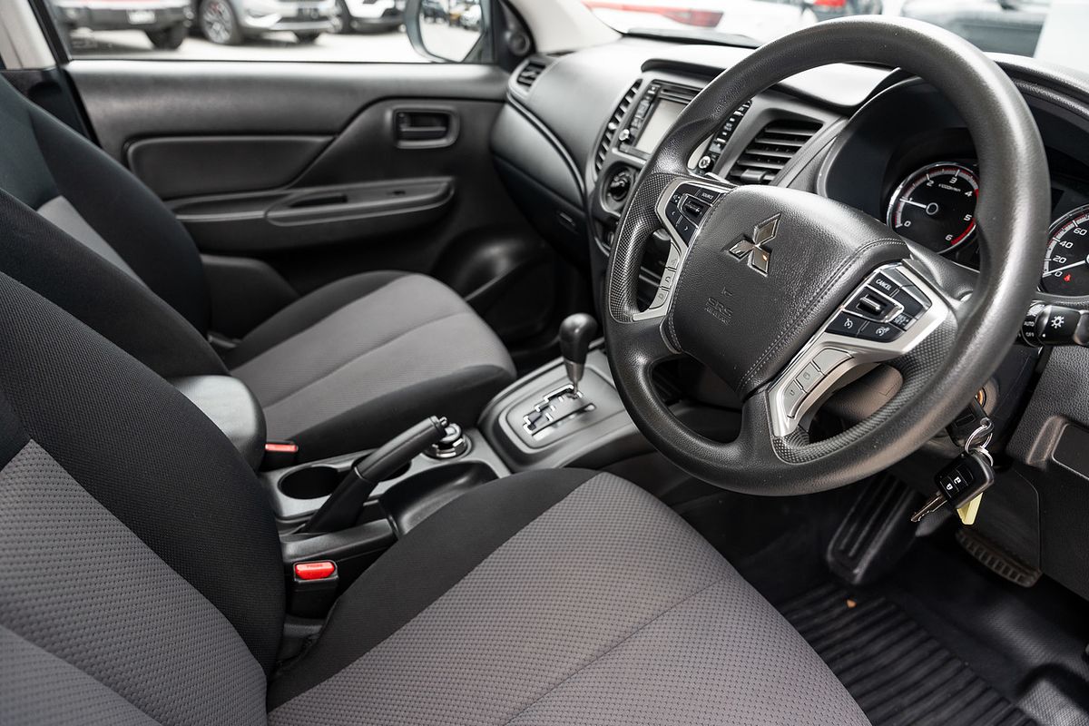 2021 Mitsubishi Triton GLX MR 4X4