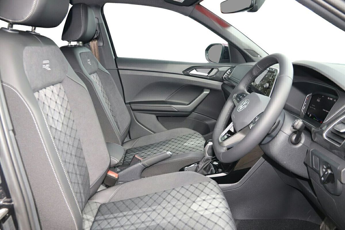 2024 Volkswagen T-Cross 85TSI R-Line D31