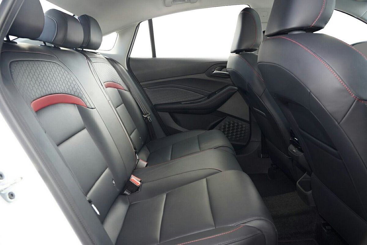 2024 MG MG5 Essence
