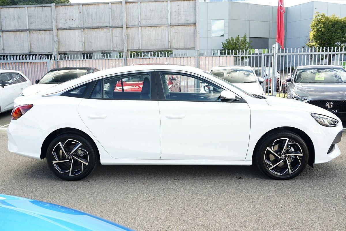 2024 MG MG5 Essence