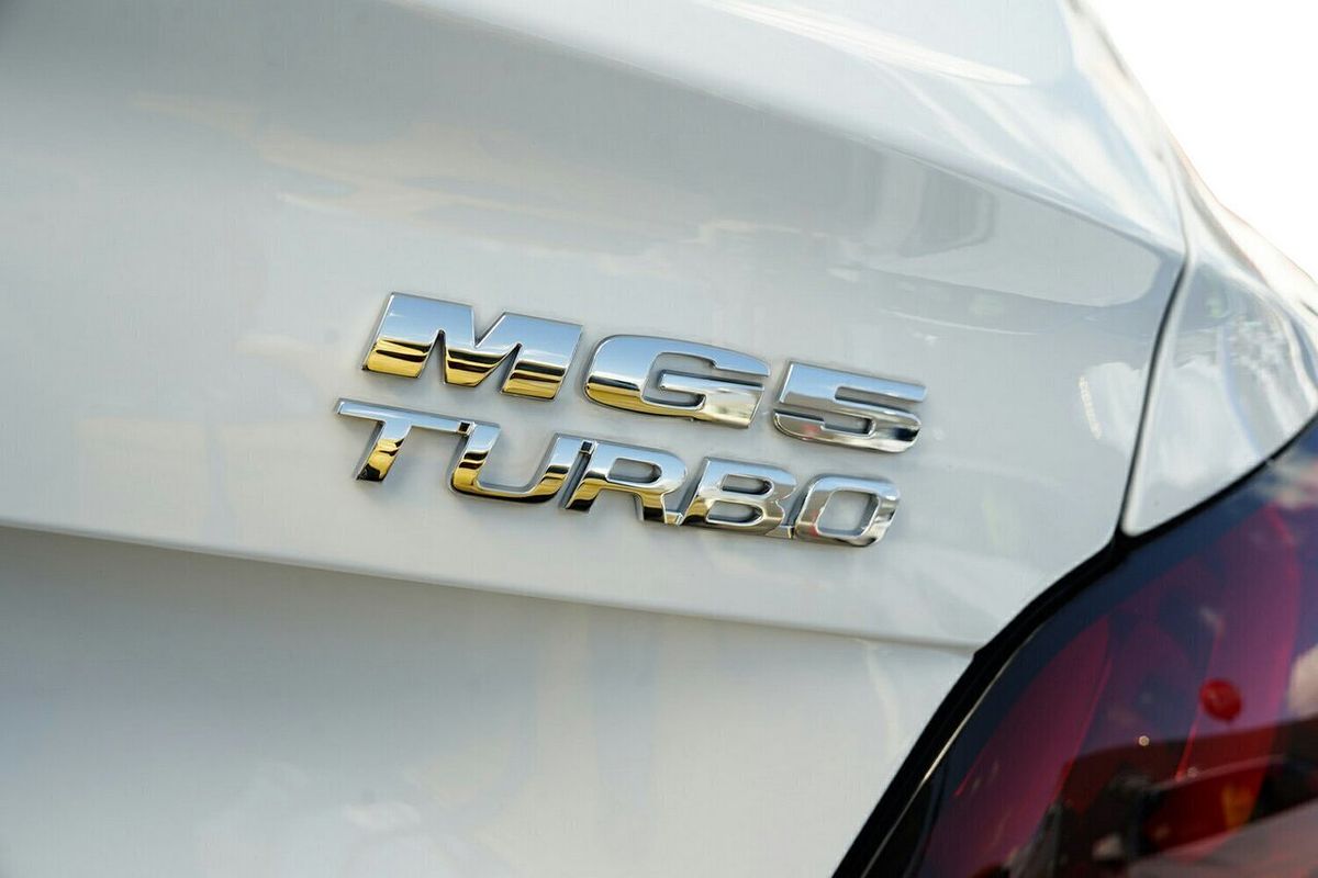 2024 MG MG5 Essence
