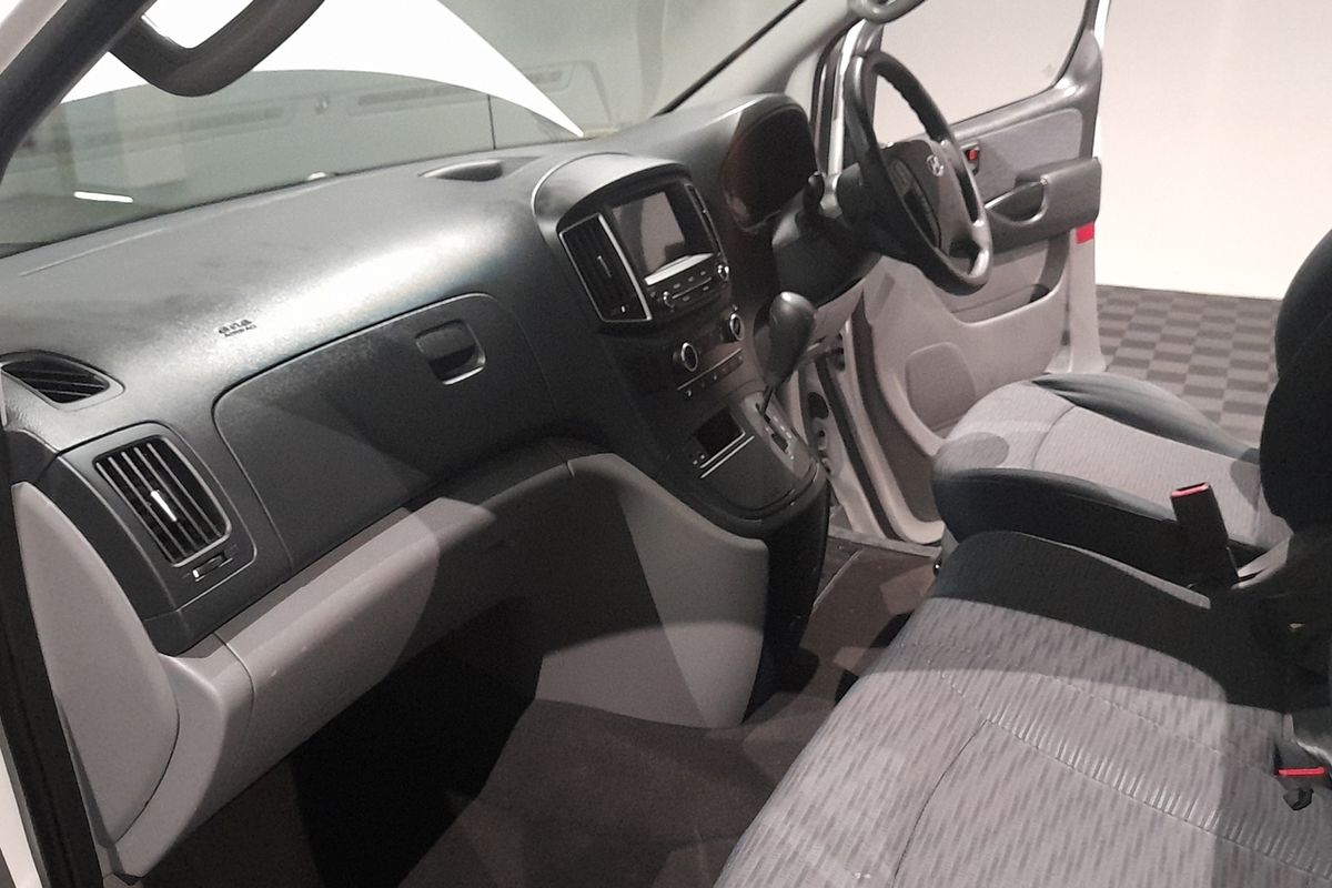 2017 Hyundai iLoad TQ3-V Series II