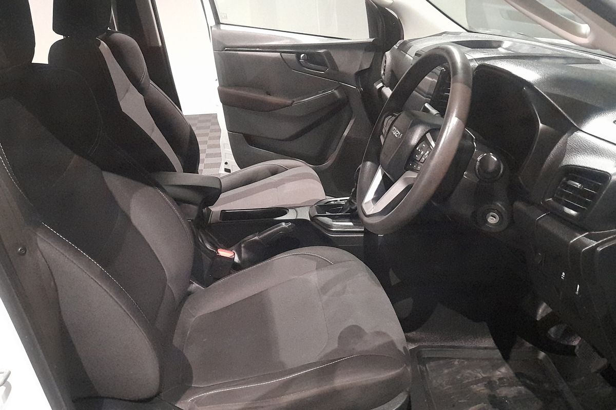 2021 Isuzu D-MAX SX High Ride Rear Wheel Drive