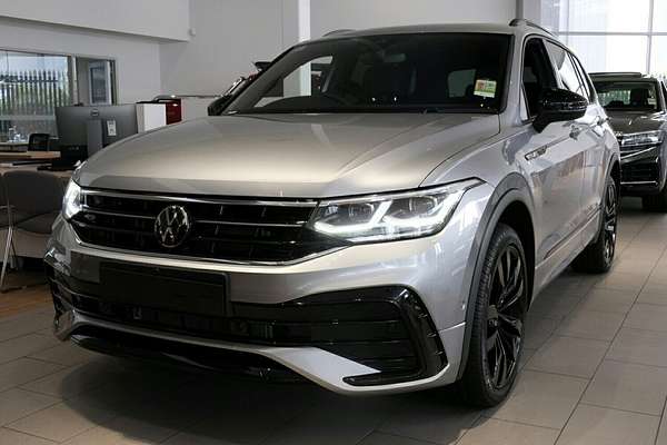 2024 Volkswagen Tiguan Wolfsburg Edition Allspace 5N