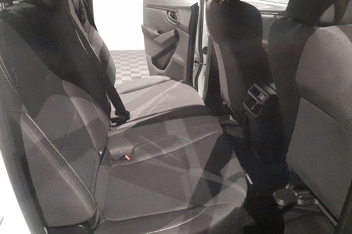 2021 Isuzu D-MAX SX High Ride Rear Wheel Drive