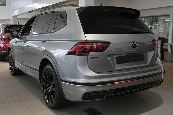 2024 Volkswagen Tiguan Wolfsburg Edition Allspace 5N