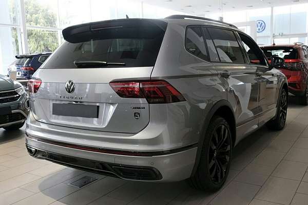 2024 Volkswagen Tiguan Wolfsburg Edition Allspace 5N